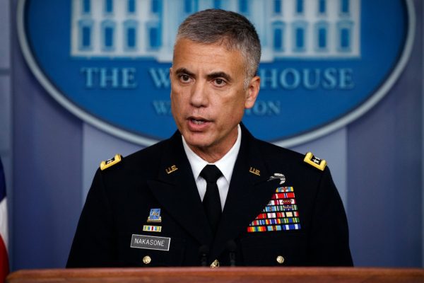 OpenAI incorpora al ex Jefe de la NSA Paul Nakasone, un experto en guerra informática