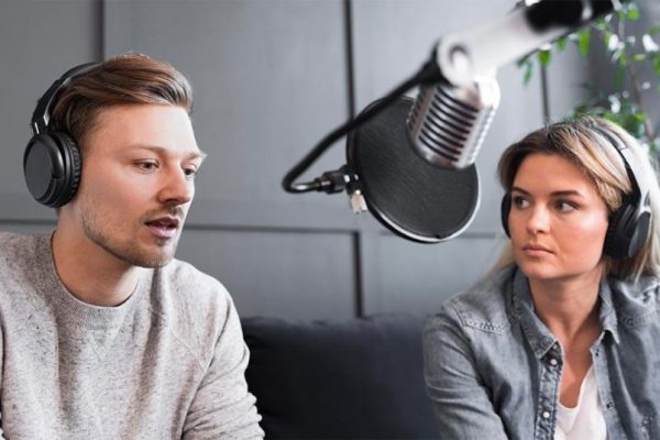 «Audio Overview» de NotebookLM: convierte documentos de textos e imágenes en un podcast