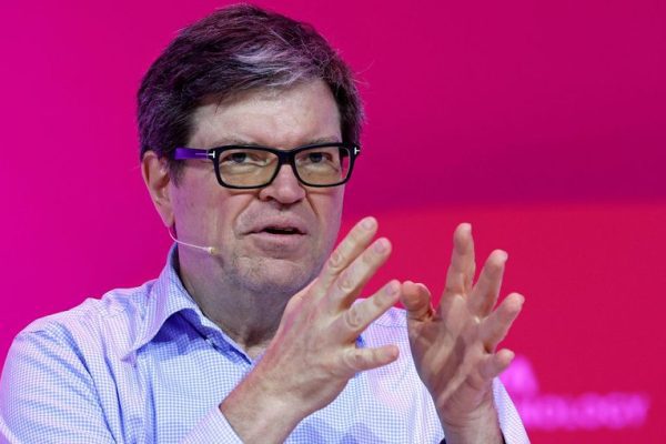Yann LeCun: un pionero de la IA desafía a los alarmistas y advierte sobre sus limitaciones