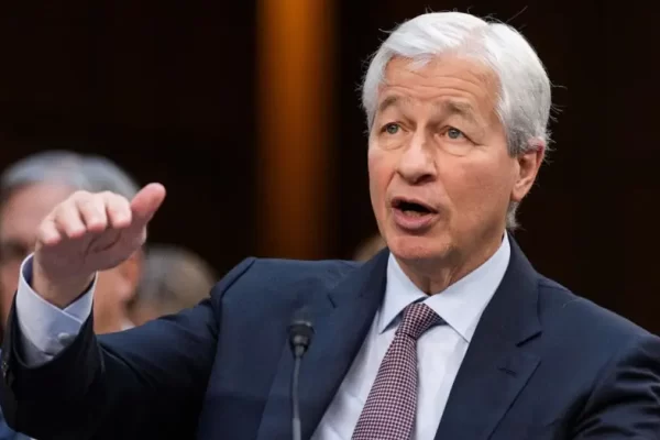 Jamie Dimon pronostica semana laboral de 3,5 días gracias a la IA