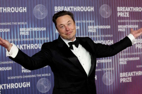 Grok, el chatbot de X y Musk, ahora gratis para todos los usuarios
