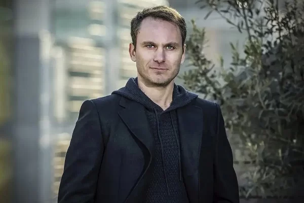 Tether aterriza en EE.UU.: quiere competir con OpenAI, va por una stablecoin y un chat P2P