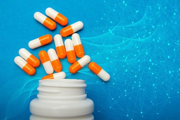 Una IA del MIT diseña antibióticos: dos nuevos compuestos que vencen a bacterias resistentes