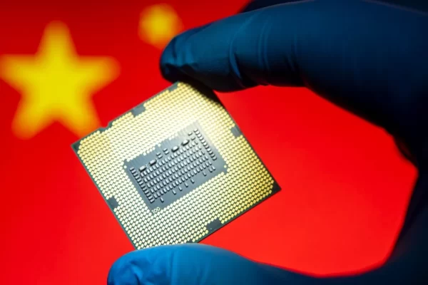 DeepSeek y Huawei: las compañías chinas quieren competir y triplicar su producción de chips