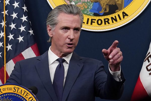 California pone límites a los chatbots: OpenAI, Meta y Character AI en la mira con la ley SB 243